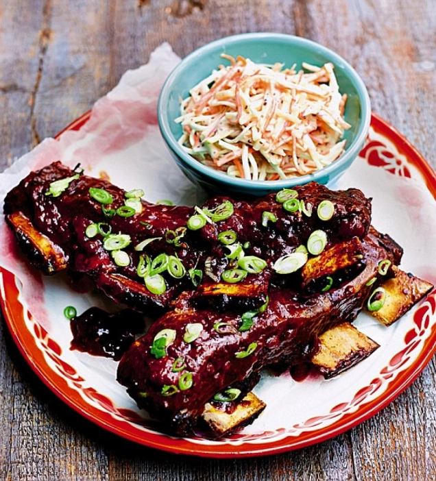 BBQ ribs with a side of coleslaw